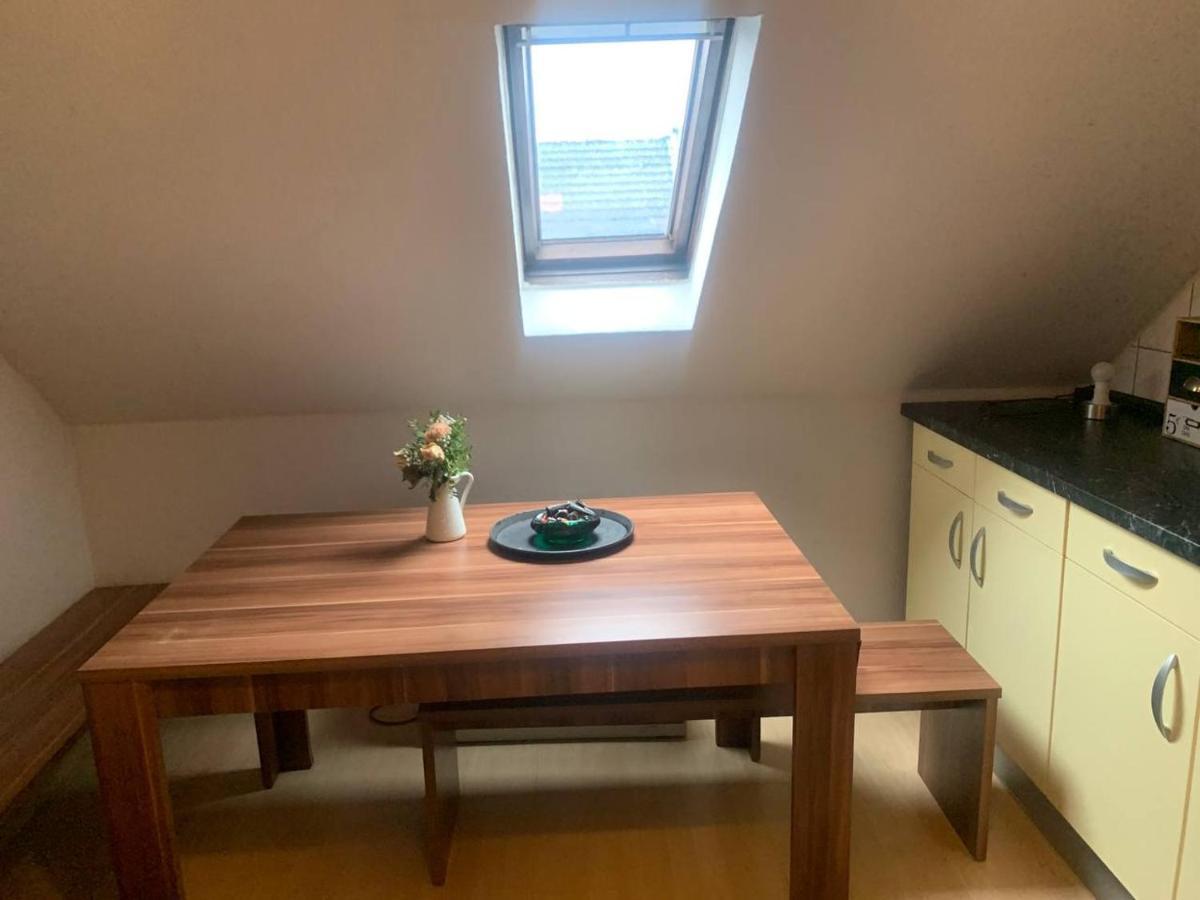 2 Room Apartament Messe เอสเซน ภายนอก รูปภาพ