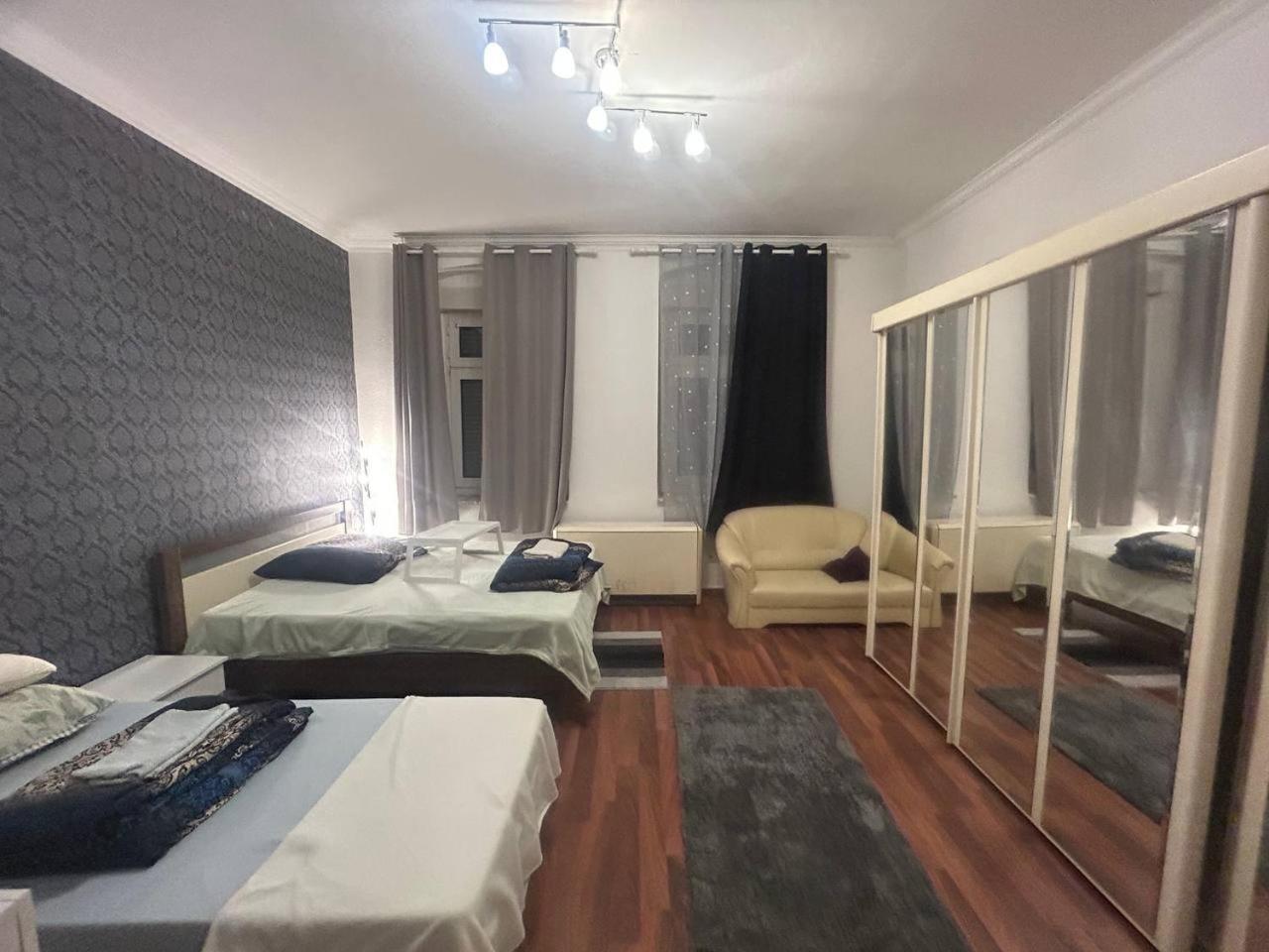 2 Room Apartament Messe เอสเซน ภายนอก รูปภาพ
