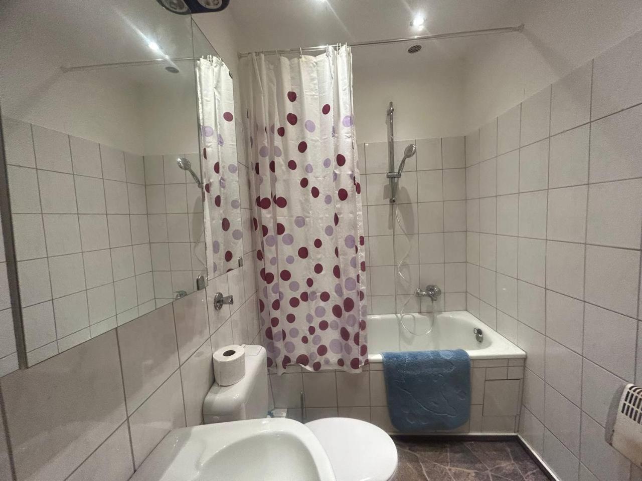 2 Room Apartament Messe เอสเซน ภายนอก รูปภาพ
