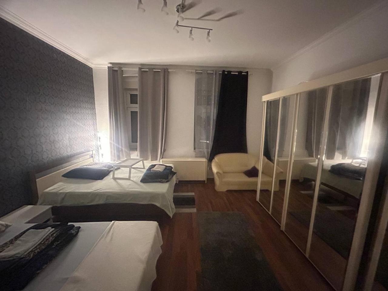 2 Room Apartament Messe เอสเซน ภายนอก รูปภาพ