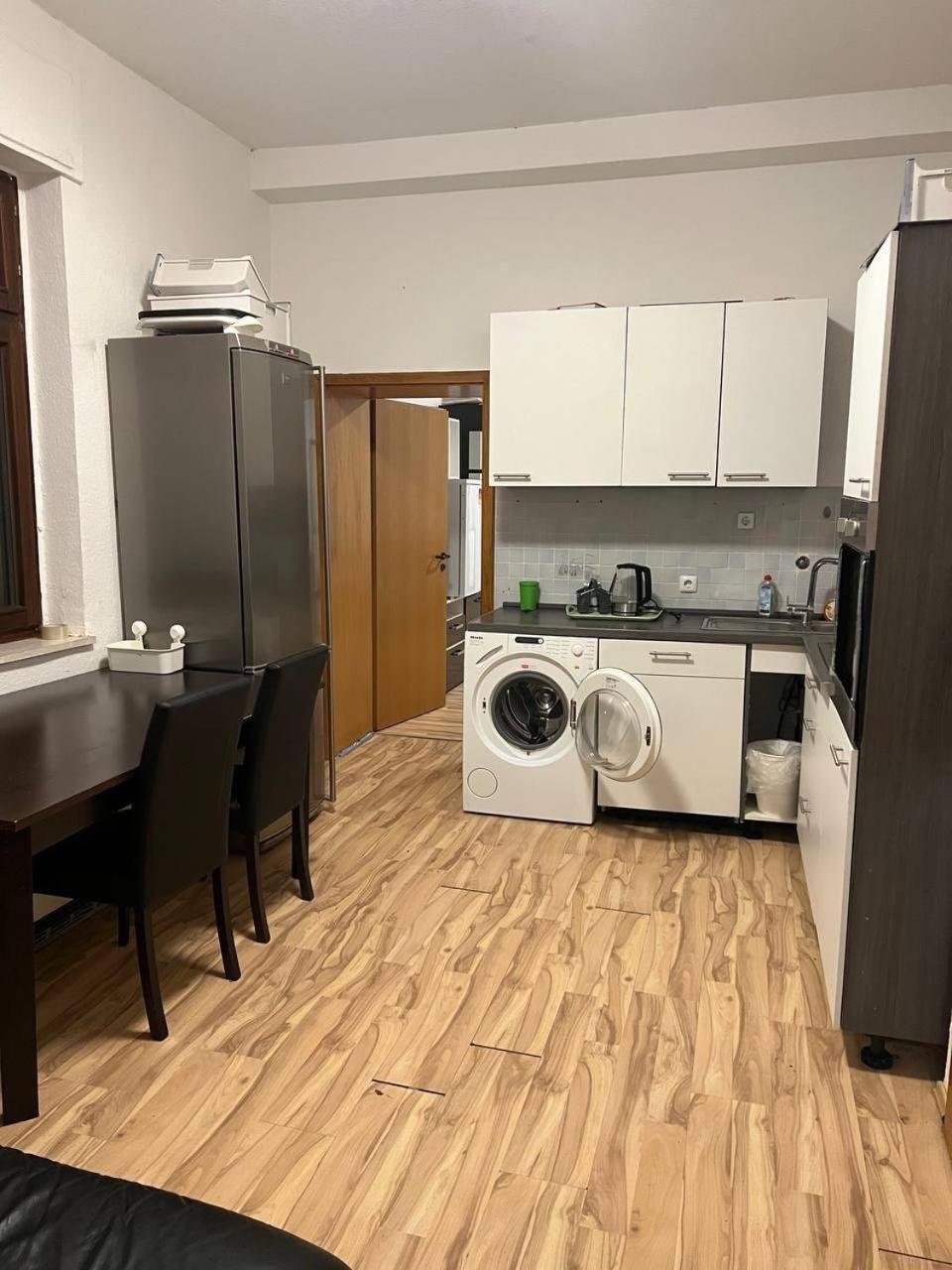 2 Room Apartament Messe เอสเซน ภายนอก รูปภาพ
