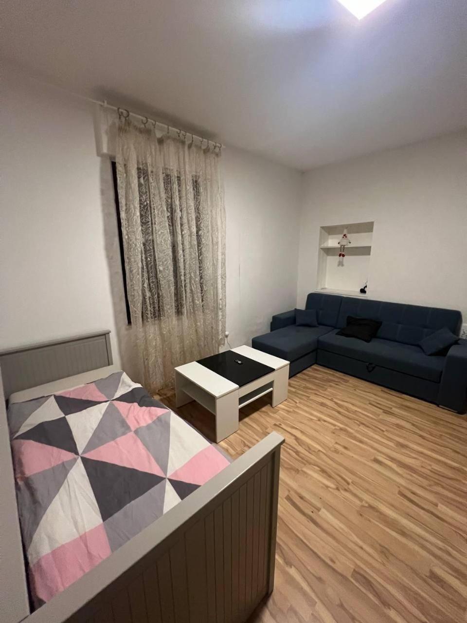 2 Room Apartament Messe เอสเซน ภายนอก รูปภาพ
