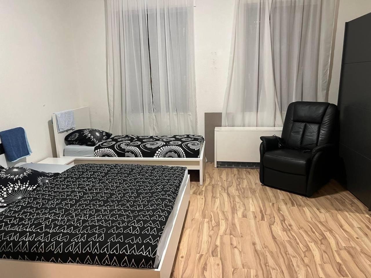2 Room Apartament Messe เอสเซน ภายนอก รูปภาพ
